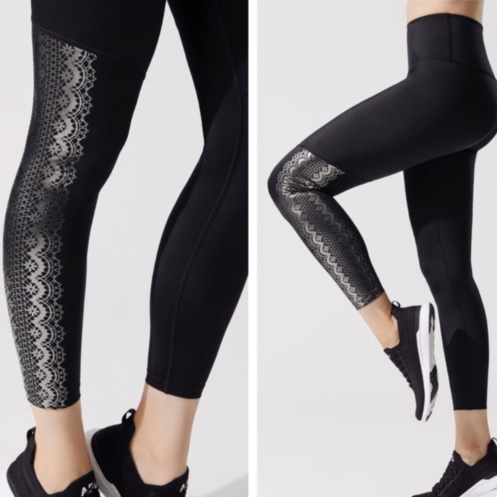Beyond Yoga Leggings w/ Metallic Pattern